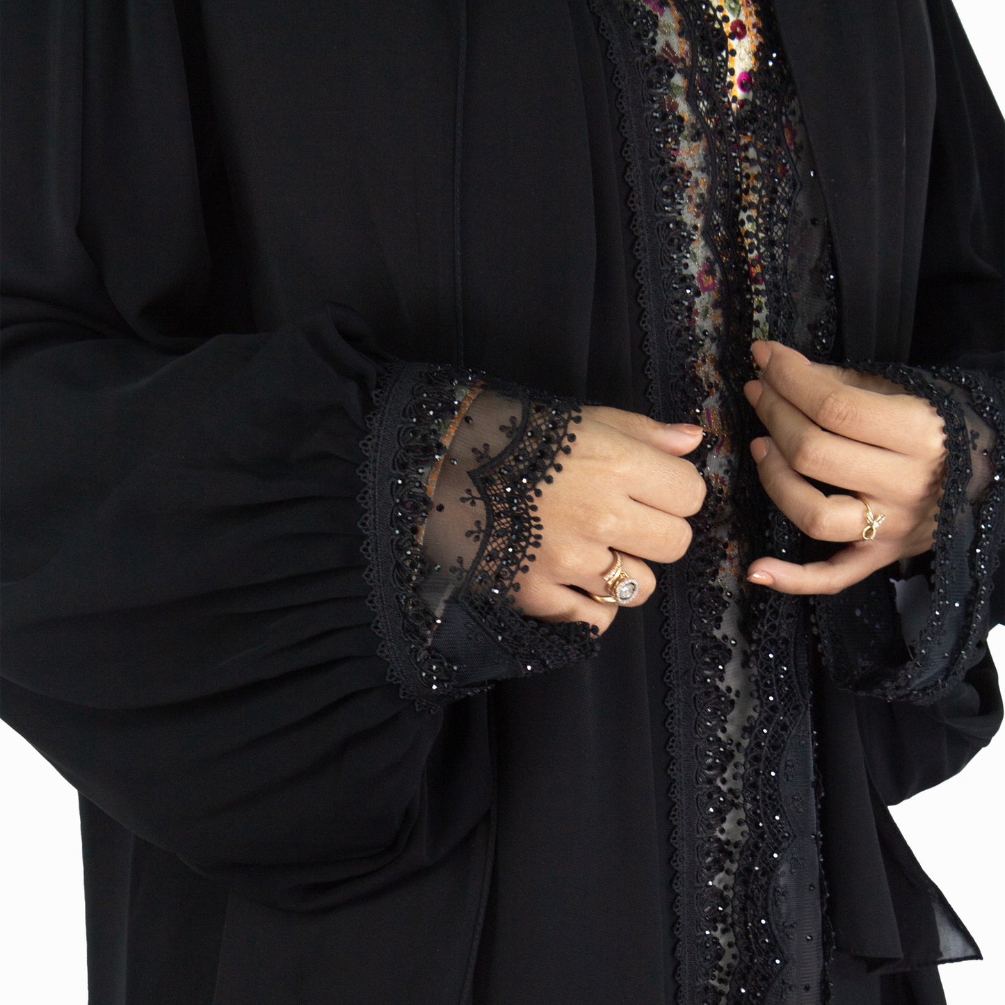 Noir Lace Elegance Abaya