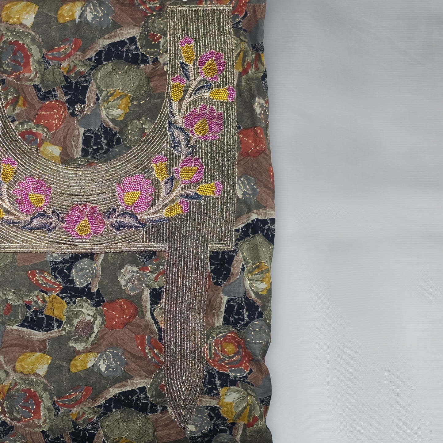 Emirati Mukhawar – Multicolor Floral with Gold Embroidery & Stone Work