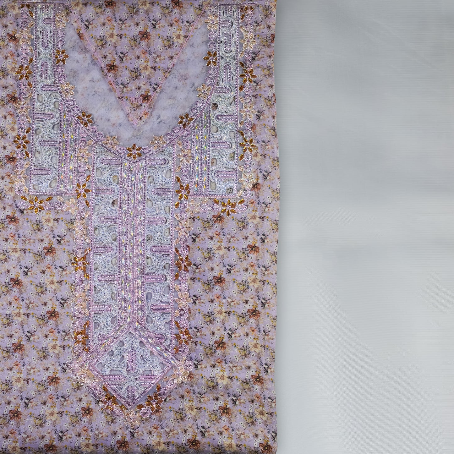 Emirati Mukhawar – Light Lavender Floral with Silver Embroidery & Stone Work