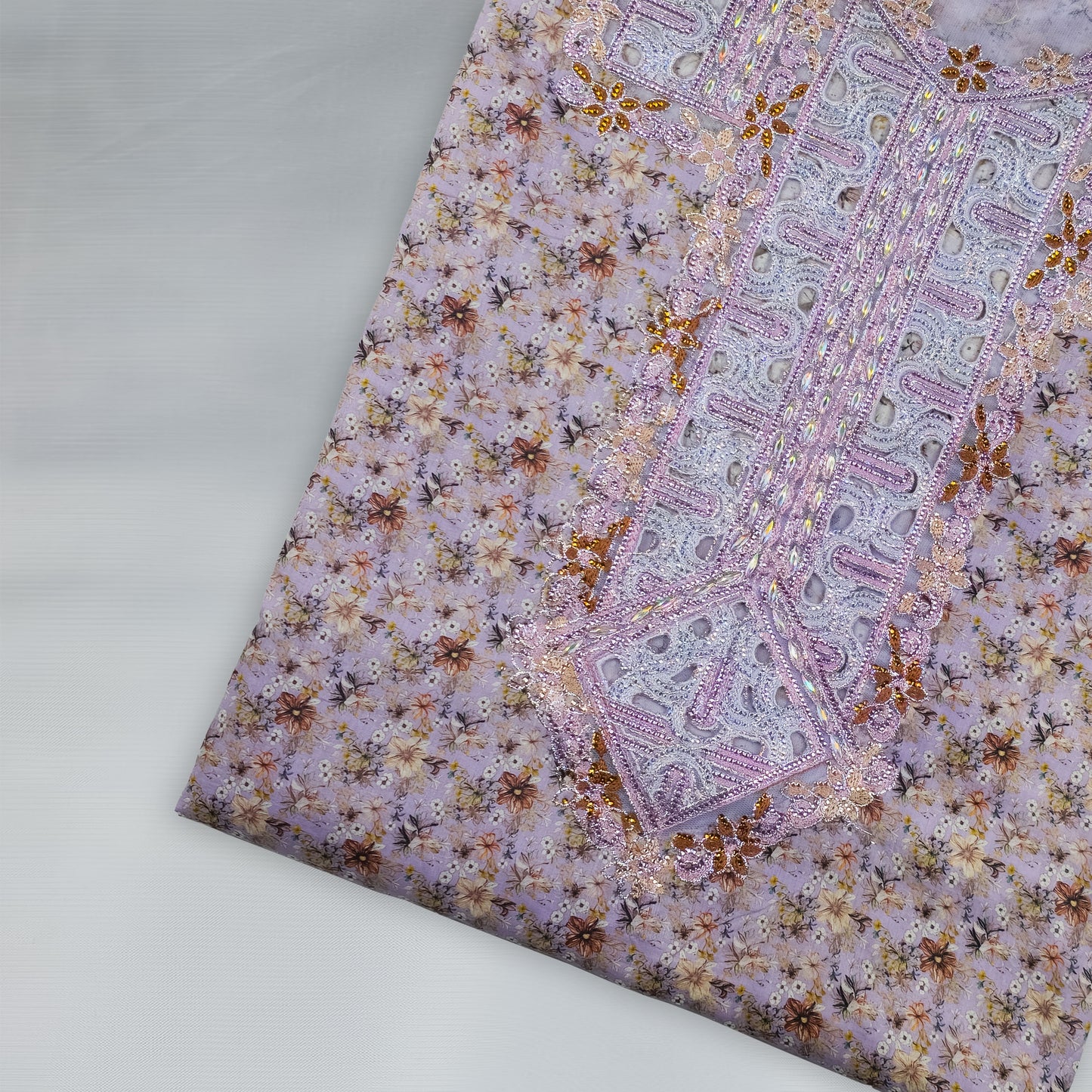 Emirati Mukhawar – Light Lavender Floral with Silver Embroidery & Stone Work